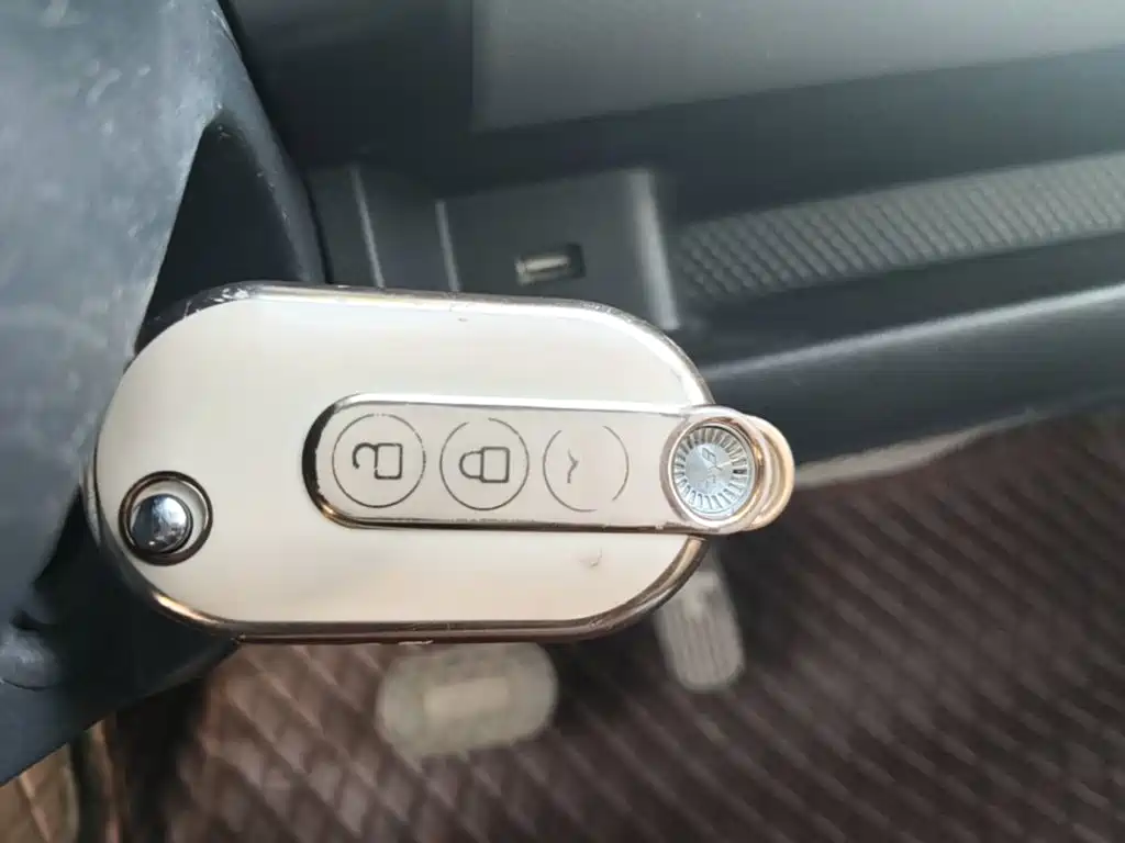 Wuling MINIEV — миниатюра 9
