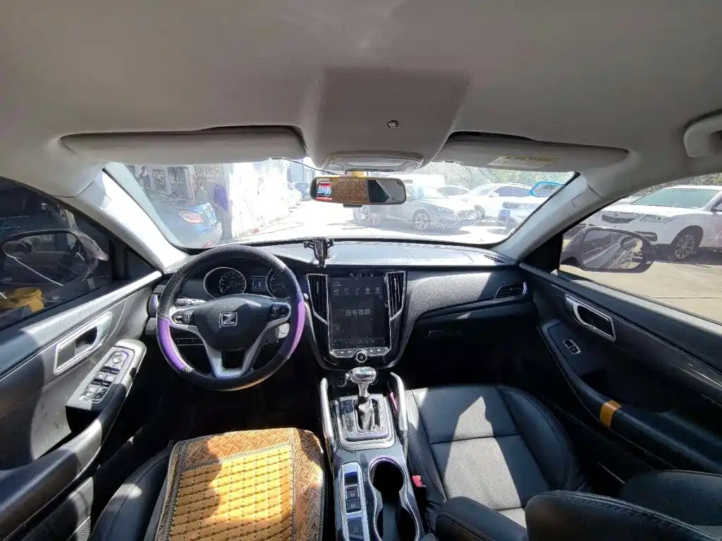 Zotye Zotye SR7 — миниатюра 5