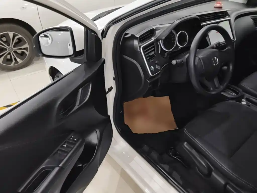 Honda City — миниатюра 16