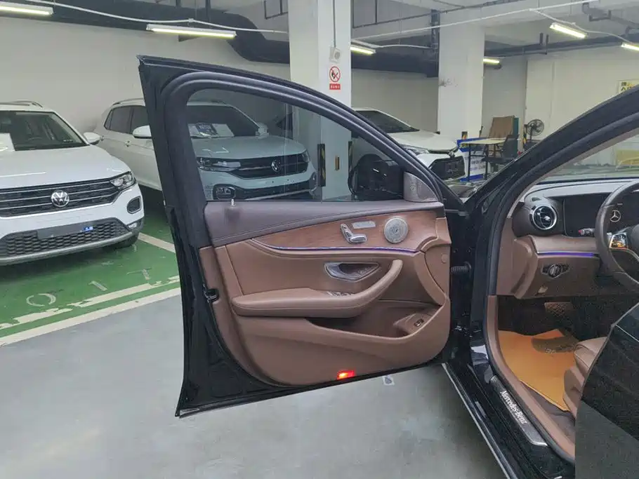 Mercedes-Benz E-Class E 2022 E 300 L Fashion