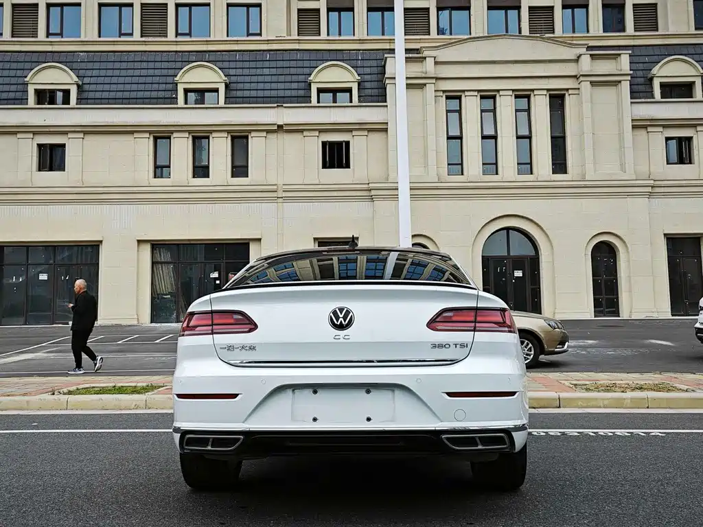 Volkswagen CC — миниатюра 11