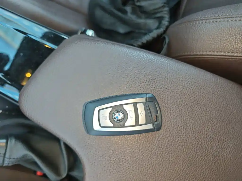 BMW 3 Series — миниатюра 9