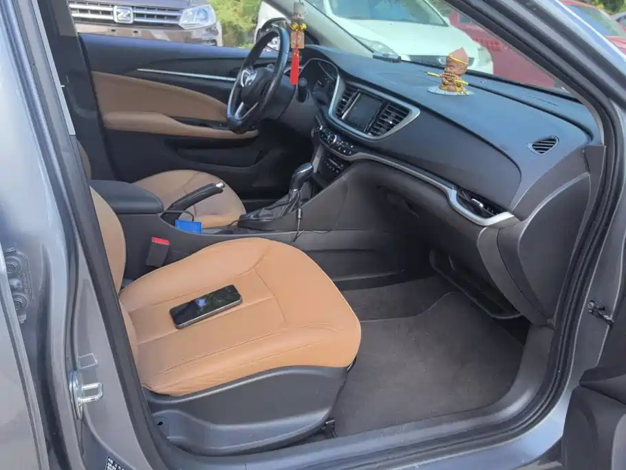 Buick Excelle — миниатюра 8