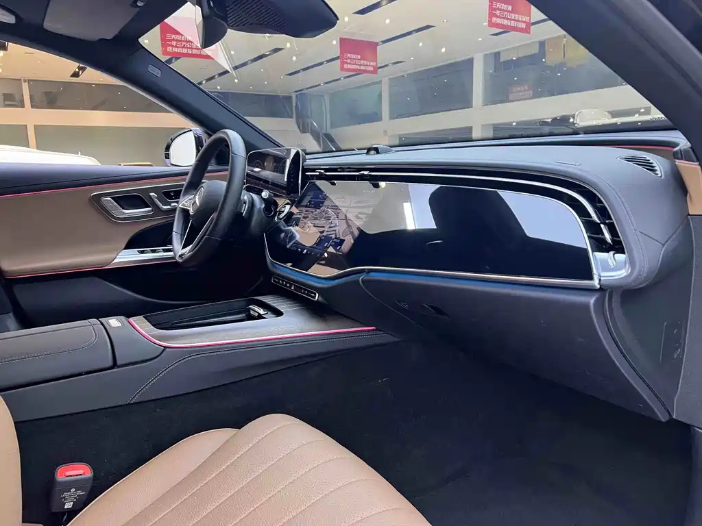 Mercedes-Benz E-Class New Energy — миниатюра 16