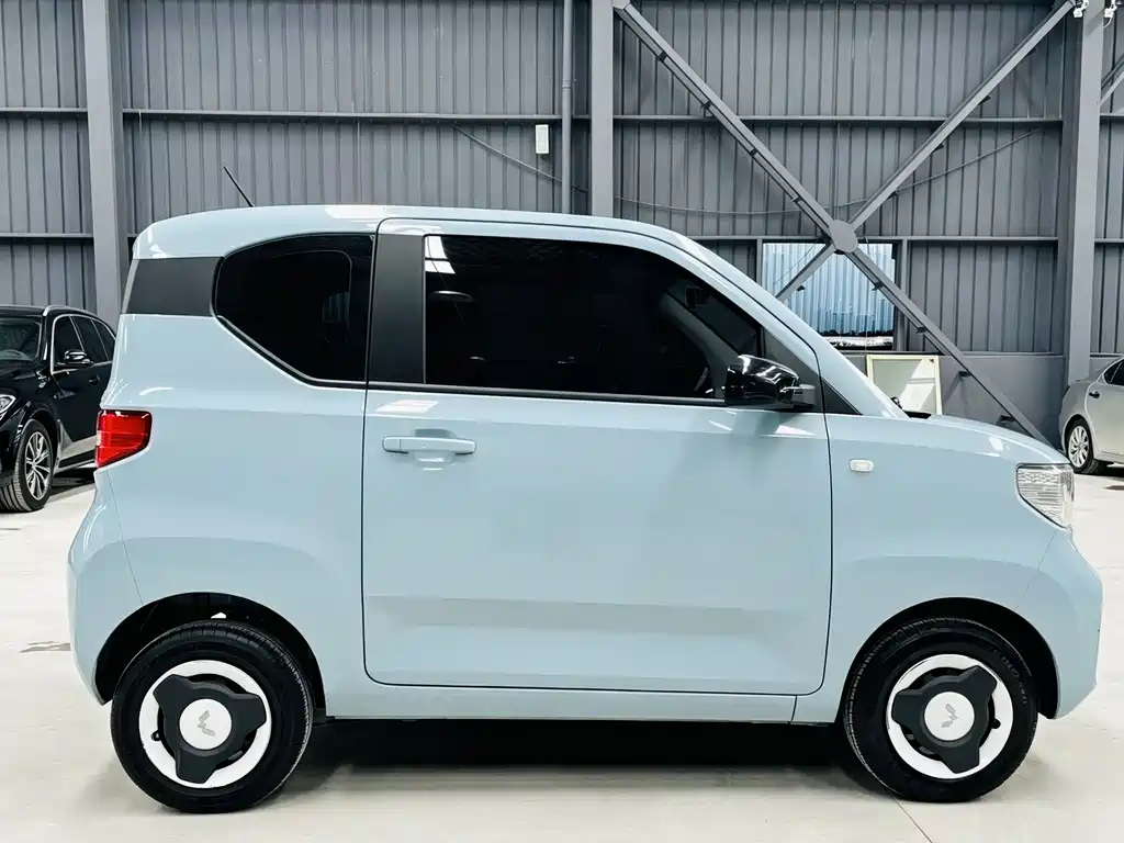 Wuling MINIEV — миниатюра 8