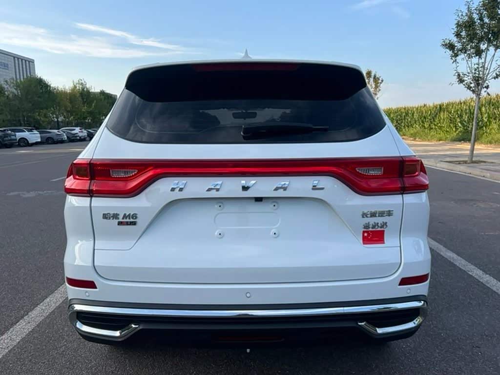 Haval Haval M6 1.5 л 2023 г. Белый, пробег 23000 км