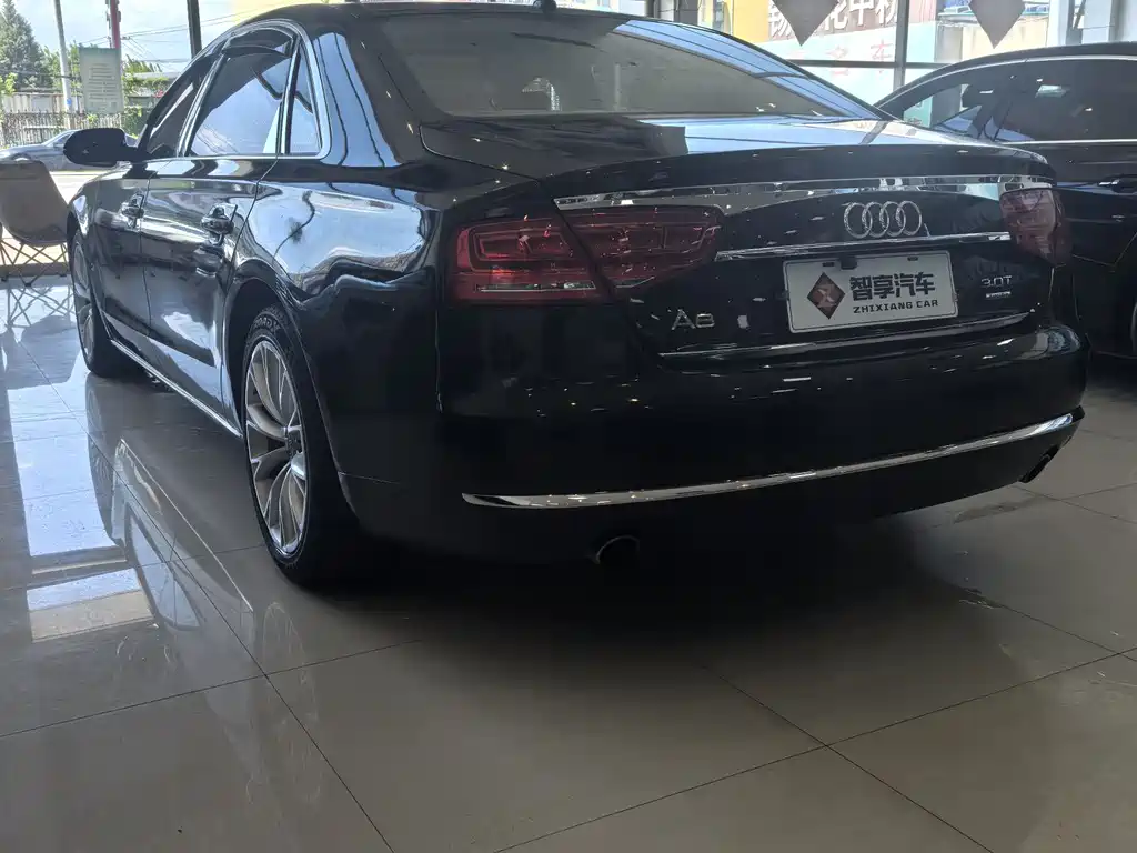Audi A8 2011 A8L 3.0 TFSI quattro Comfort (213kW