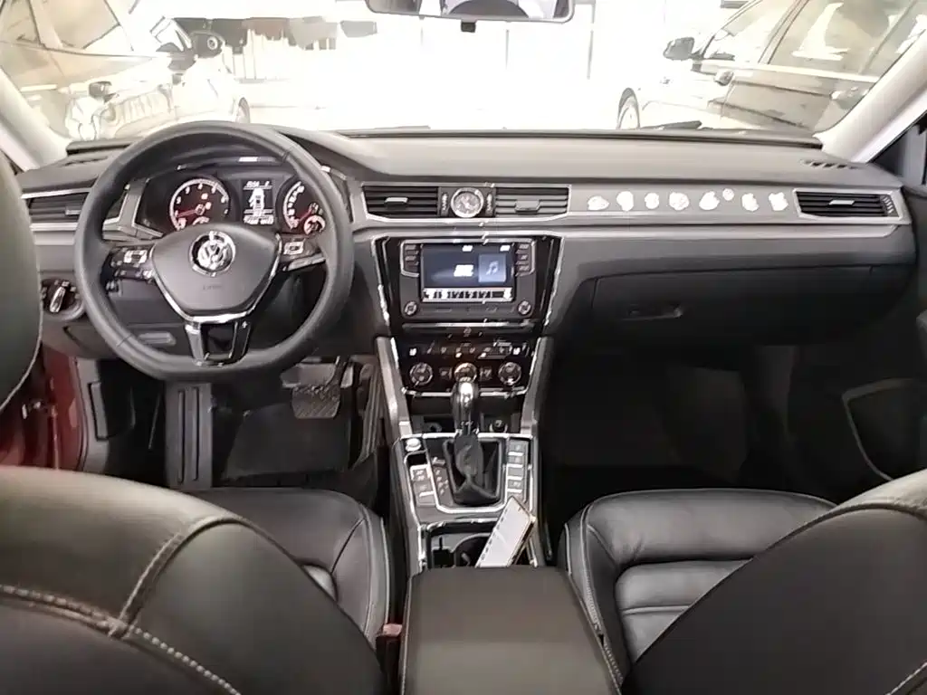 Volkswagen Passat — миниатюра 10