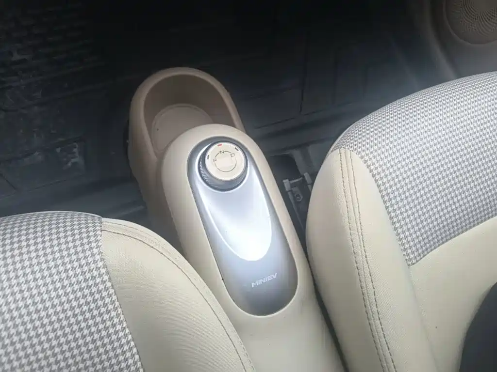 Wuling MINIEV — миниатюра 14