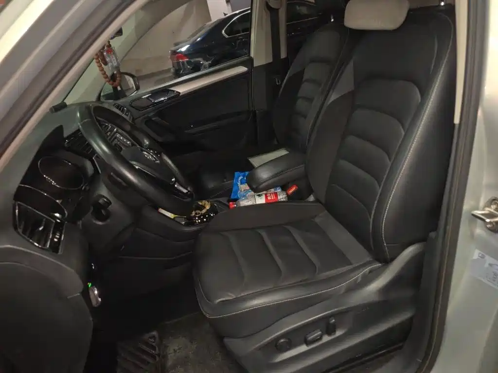 Volkswagen Tiguan L — миниатюра 8