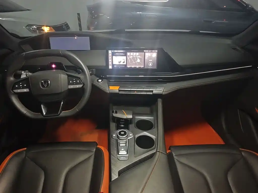 Changan UNI-V — миниатюра 5
