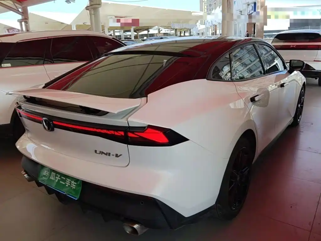 Changan UNI-V — миниатюра 6