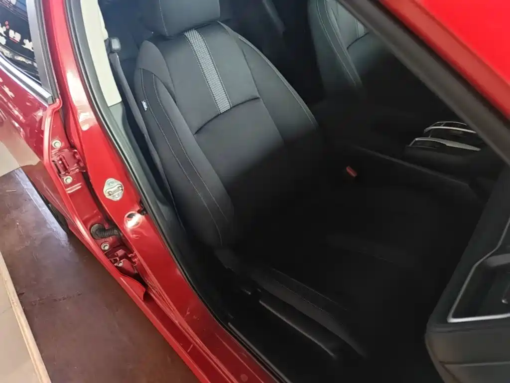 Honda Civic — миниатюра 25