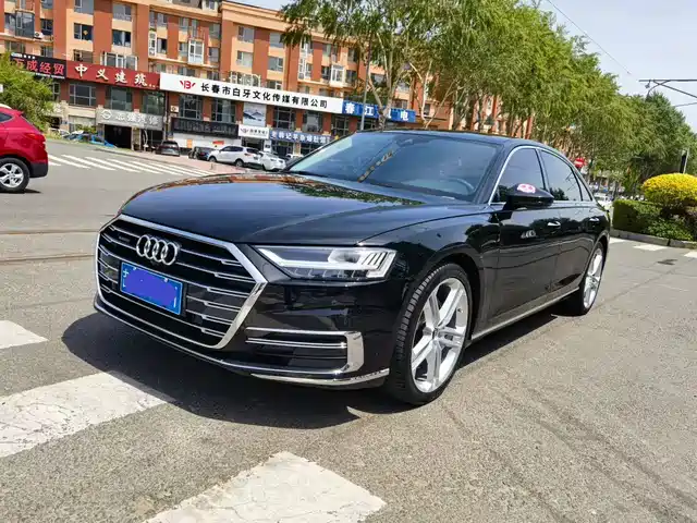 2021 Audi A8