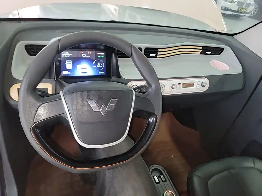 Wuling MINIEV — миниатюра 10