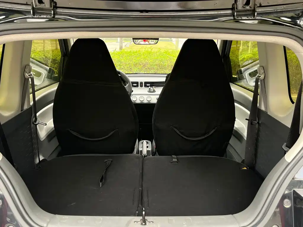 Wuling MINIEV — миниатюра 18