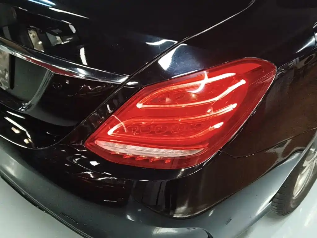 Mercedes-Benz C-Class — миниатюра 8