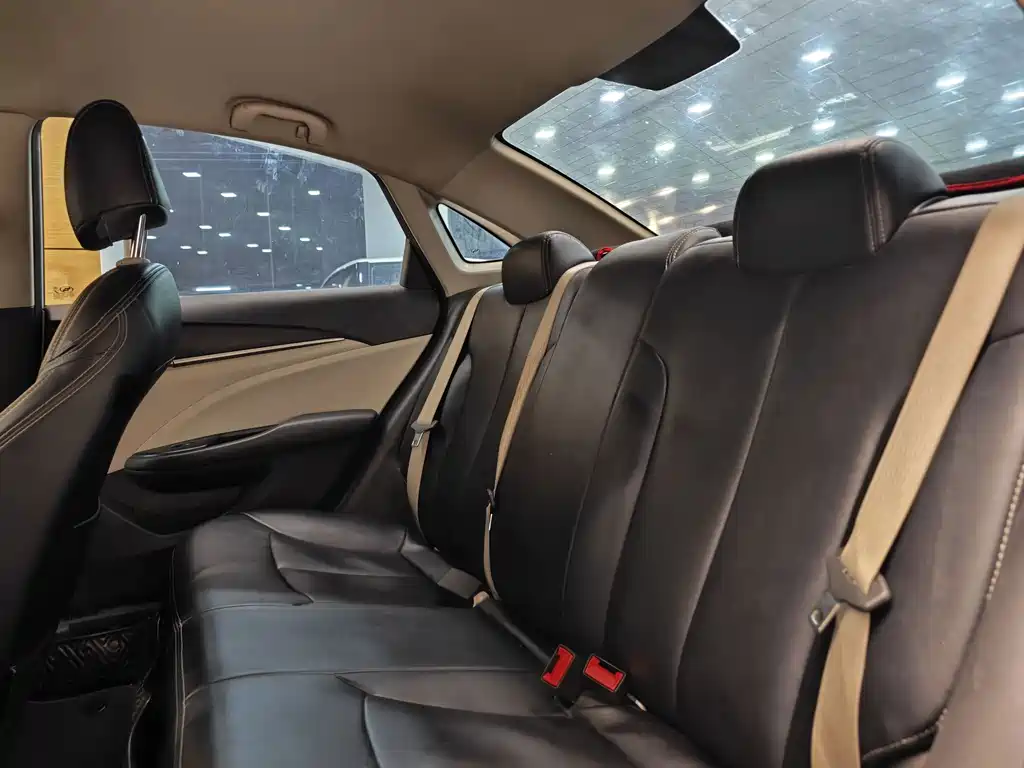 Buick Excelle — миниатюра 20