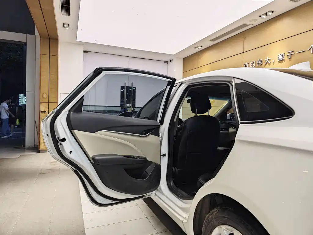 Buick Excelle — миниатюра 23