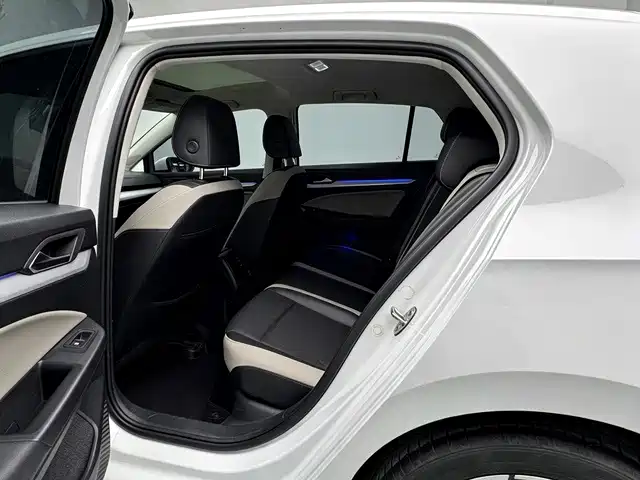 Volkswagen Golf — миниатюра 11