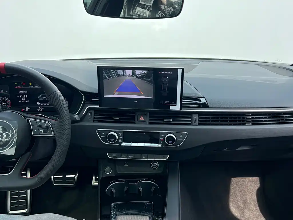 Audi A4L — миниатюра 8