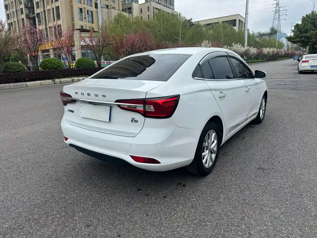 Roewe i5 2020 1.5L AT 4G