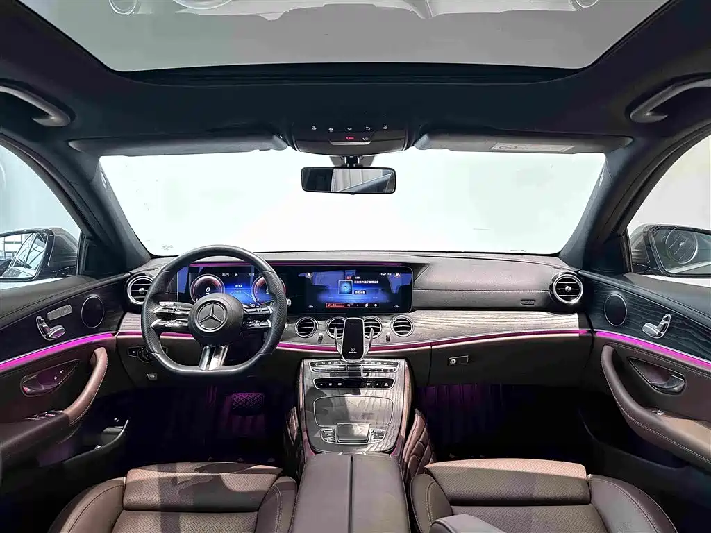 Mercedes-Benz E-Class — миниатюра 18