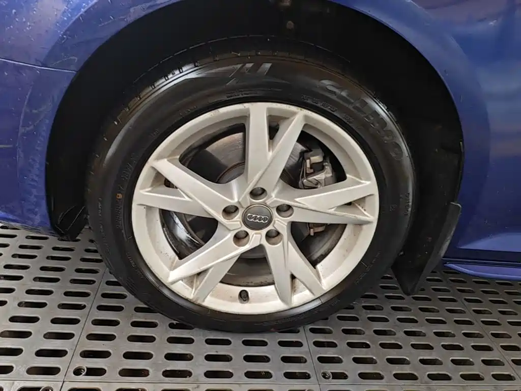 Audi A4L — миниатюра 23