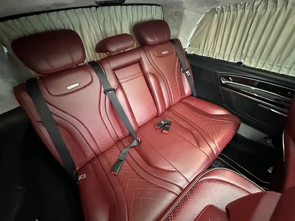 Mercedes-Benz V-Class — миниатюра 11