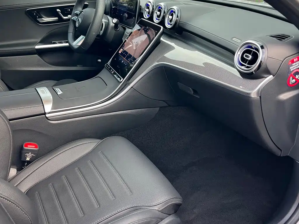 Mercedes-Benz C-Class — миниатюра 10