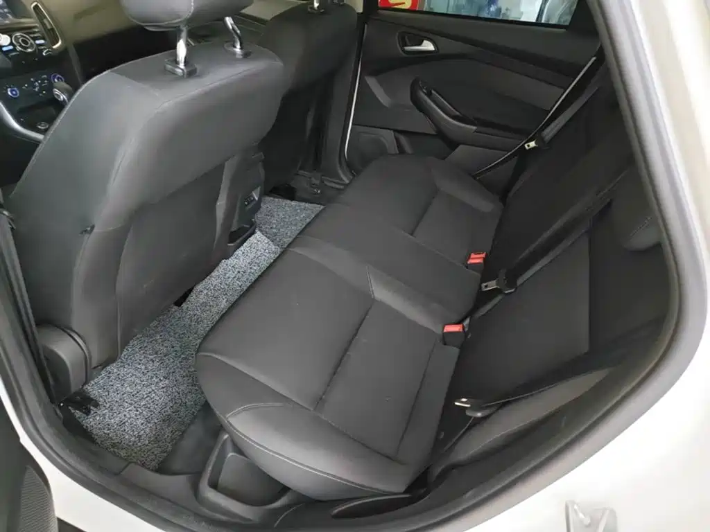 Ford Focus — миниатюра 17