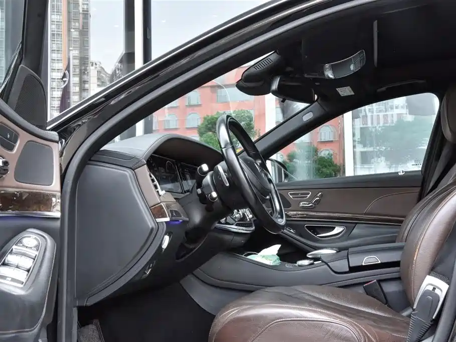 Mercedes-Benz S-Class — миниатюра 11