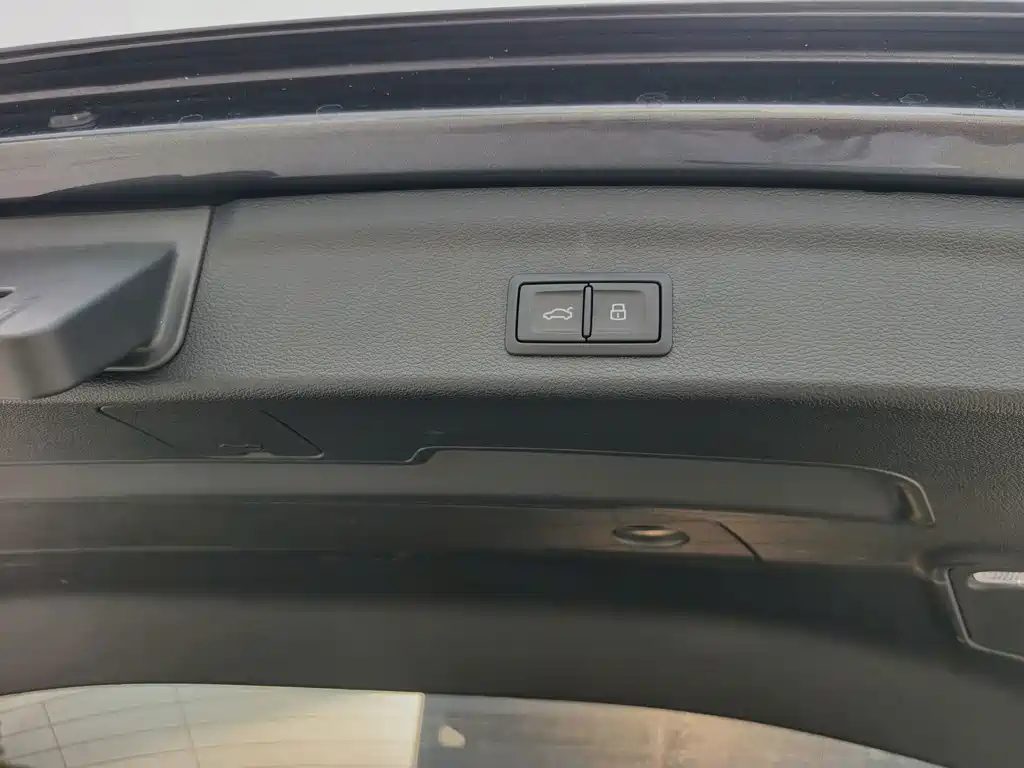 Audi Q3 — миниатюра 13