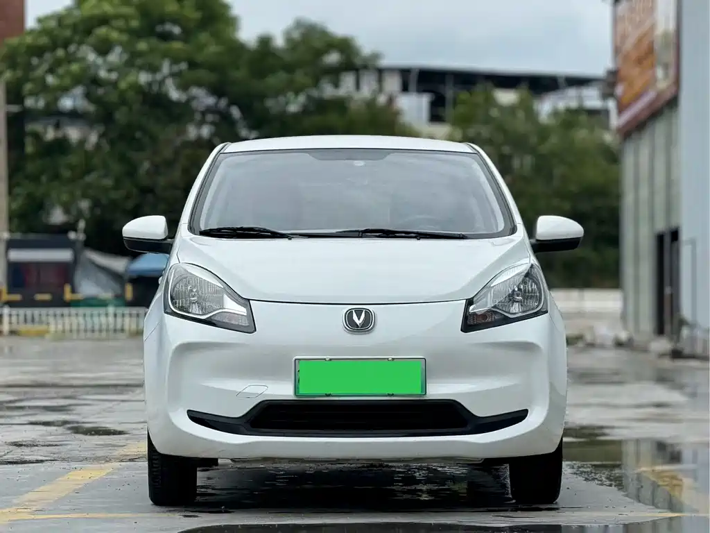 Changan Benben E-Star — миниатюра 2