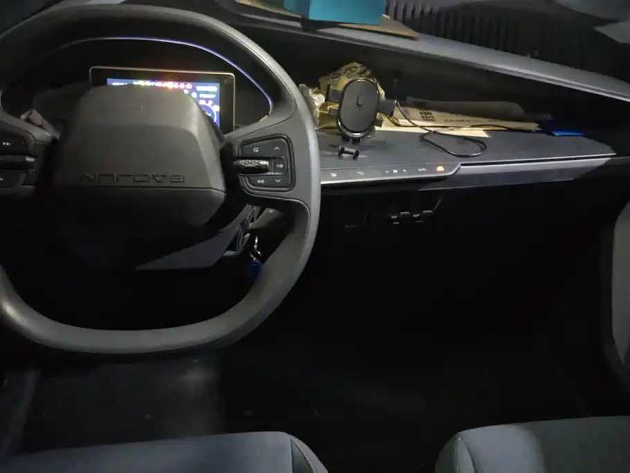 Baojun E200 — миниатюра 12