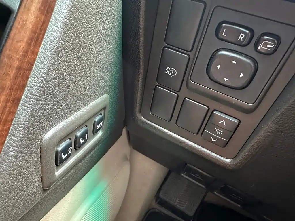 Toyota Prado — миниатюра 17