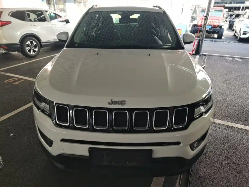 Jeep Compass — миниатюра 3