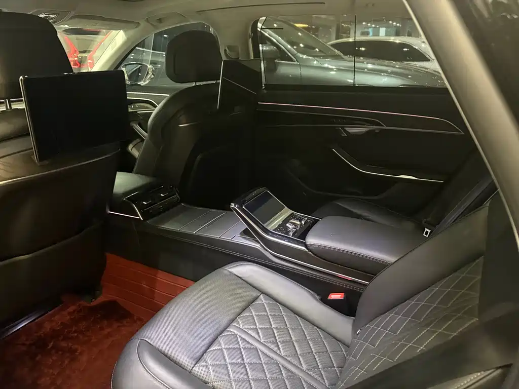 Audi A8 2024 A8L Horch