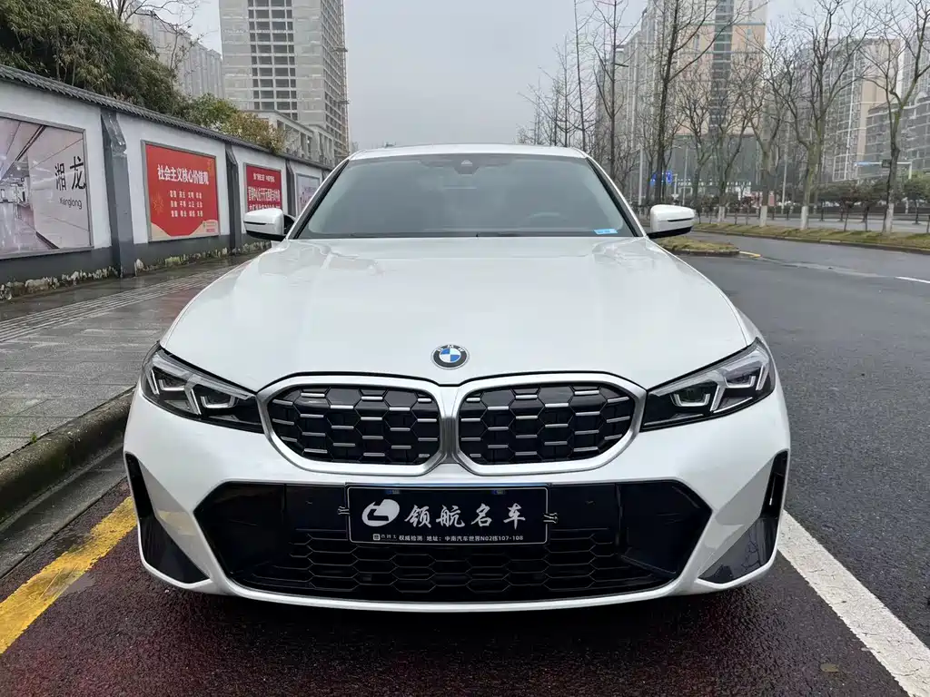 BMW 3 Series 2023