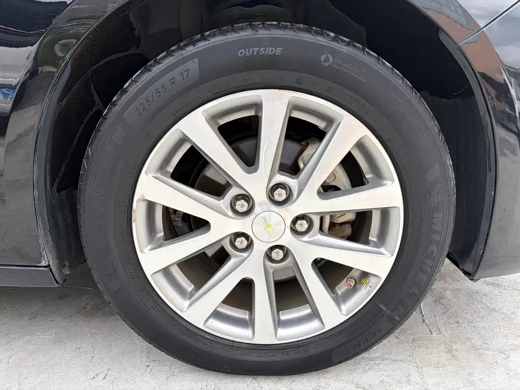 Chevrolet Malibu — миниатюра 14