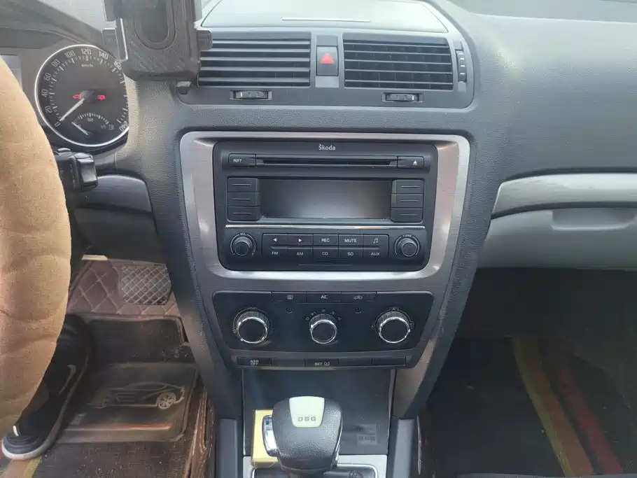 Skoda Octavia — миниатюра 13