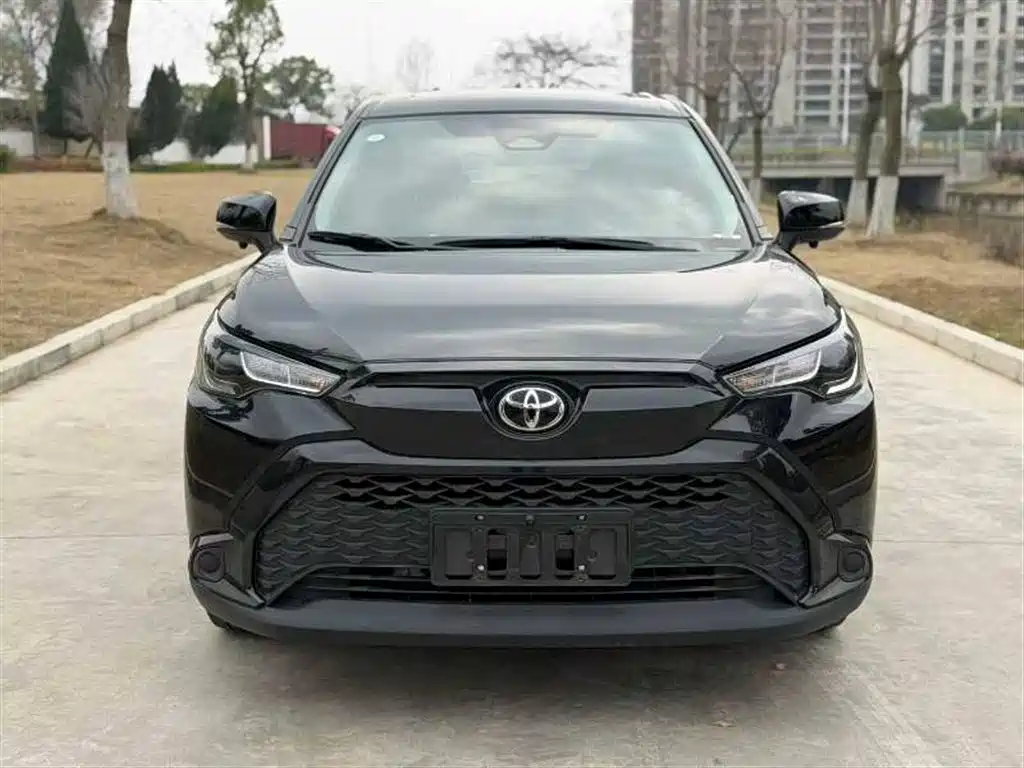 Toyota Frontlander 2024