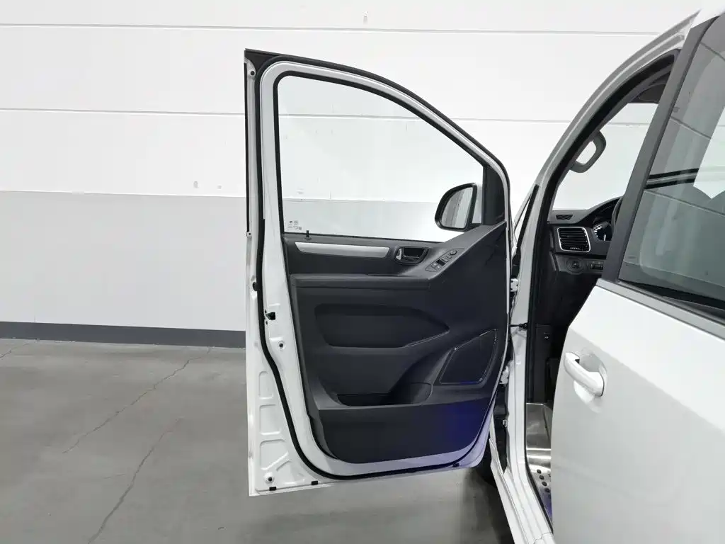 MAXUS G20 — миниатюра 8