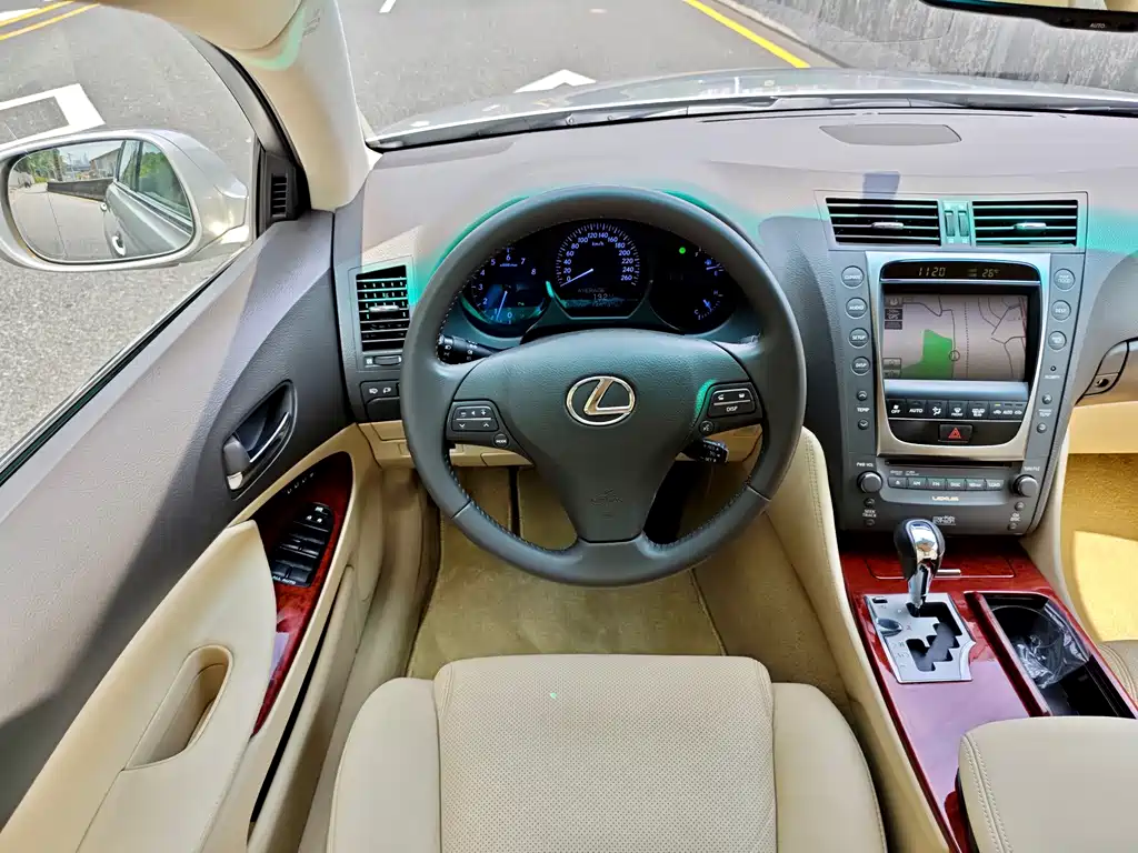 Lexus GS — миниатюра 15