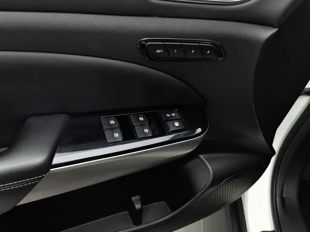 GAC Motor Trumpchi GS8 — миниатюра 9