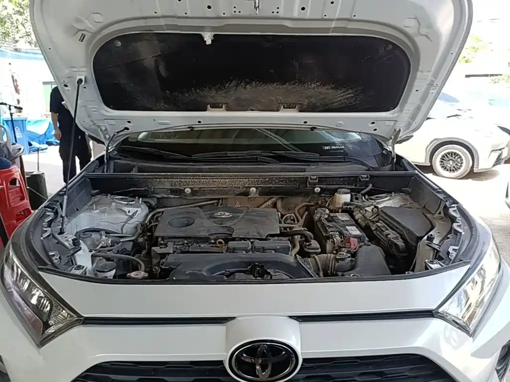 Toyota RAV4 — миниатюра 20