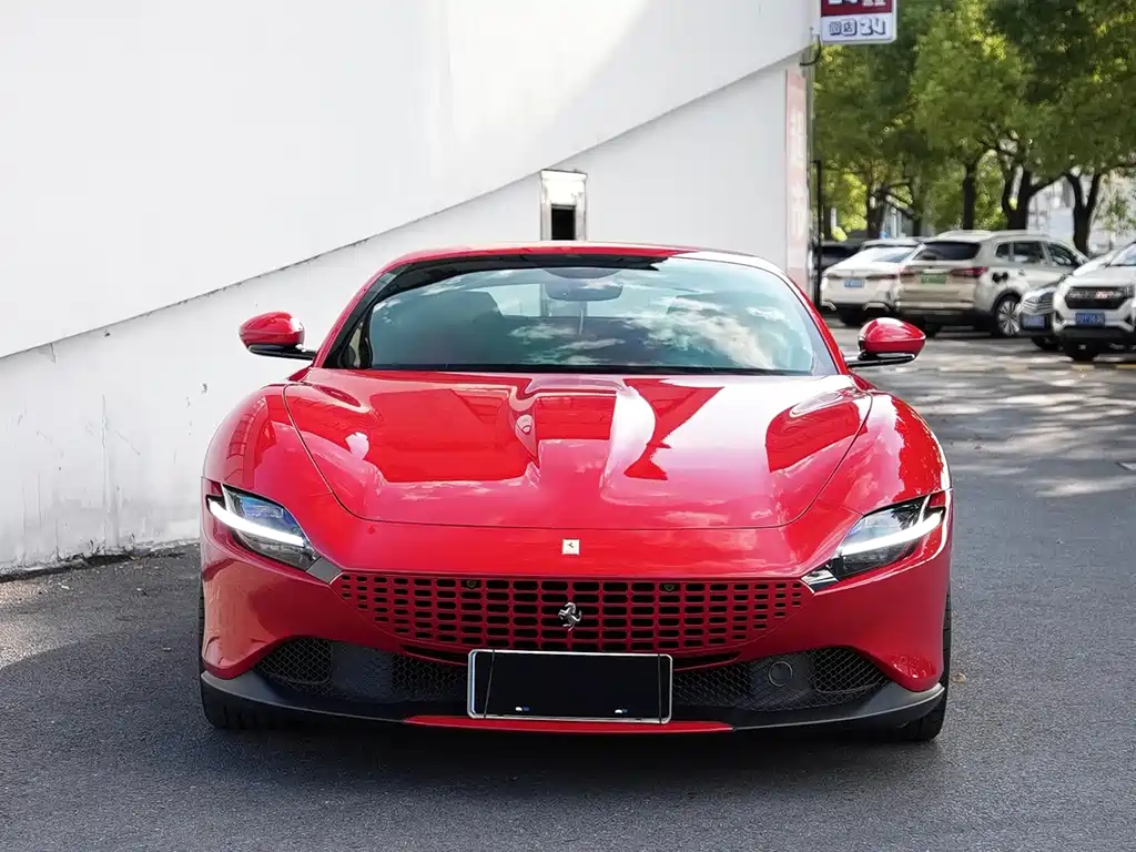 FERRARI ROMA
