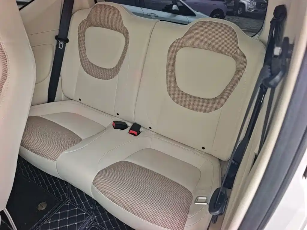 Wuling MINIEV — миниатюра 17
