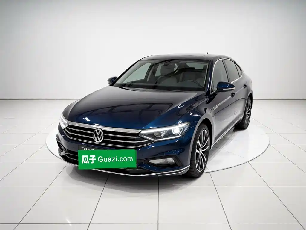 2022 Volkswagen Passat - zdjęcie 1 z 21