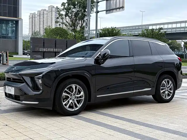 2022 Nio ES6